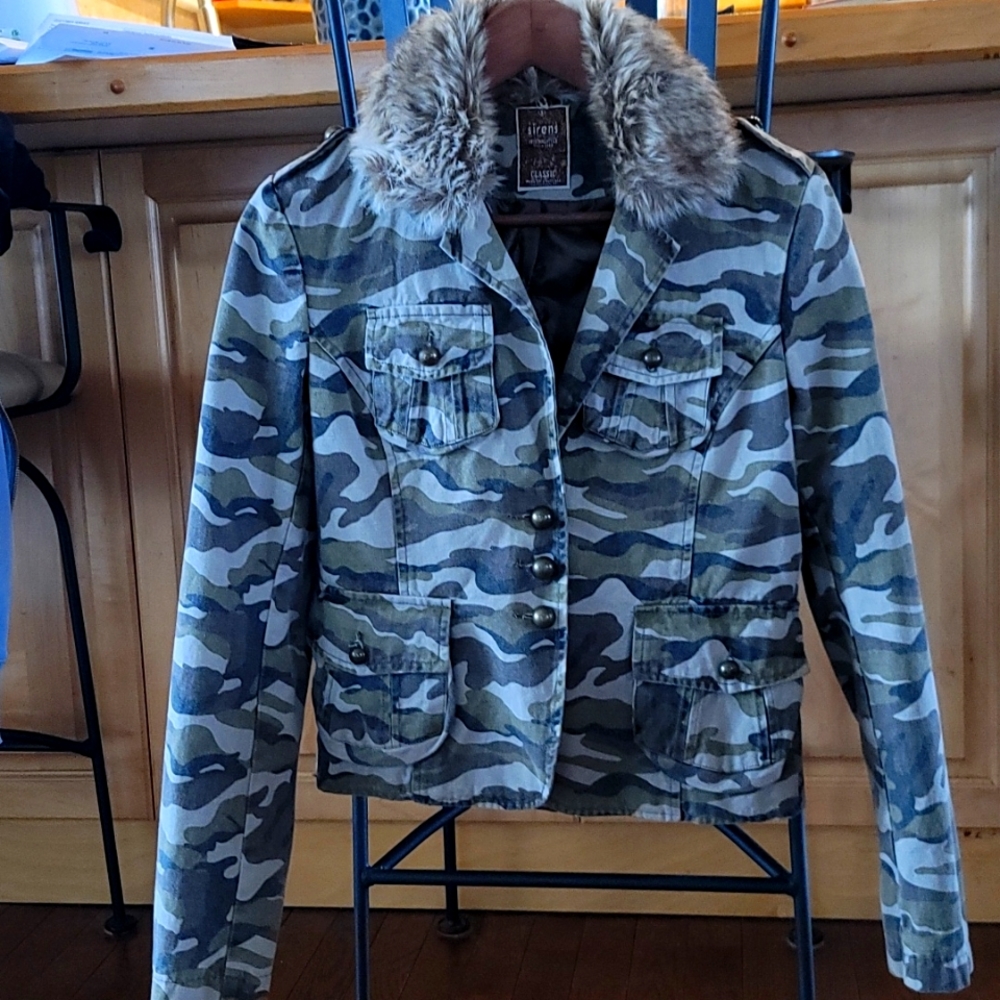 NWOT Camo Jacket